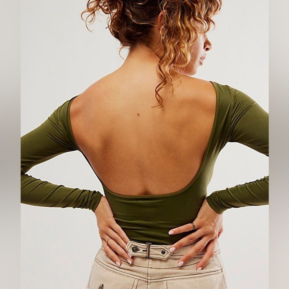 Low Back Seamless Long Sleeve Top